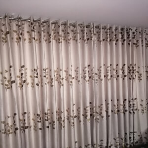 cortinas con ojales inoxidables para sala