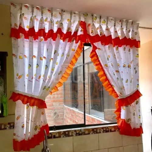 cortinas clasicas para cocina bobos en L y cenefa