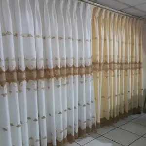 cortinas con acabados clasicos para riel de sala